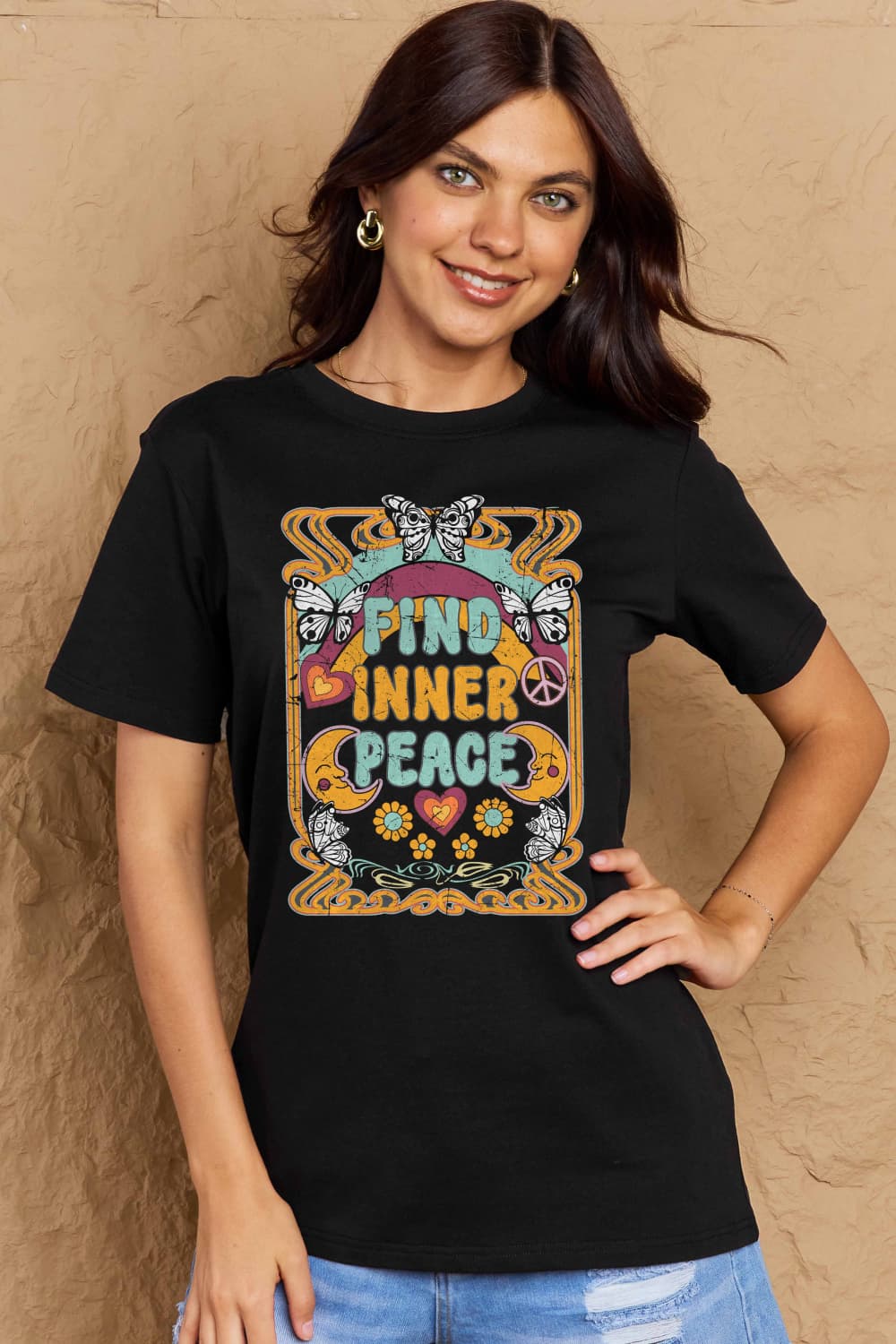 FIND INNER PEACE Graphic Tee