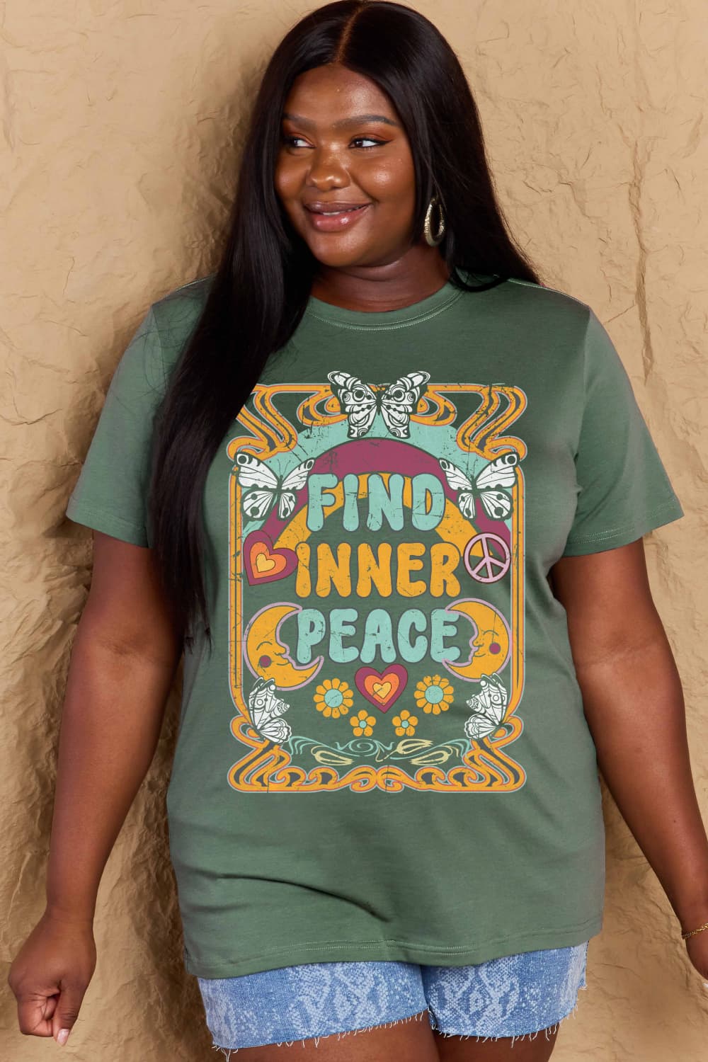 FIND INNER PEACE Graphic Tee