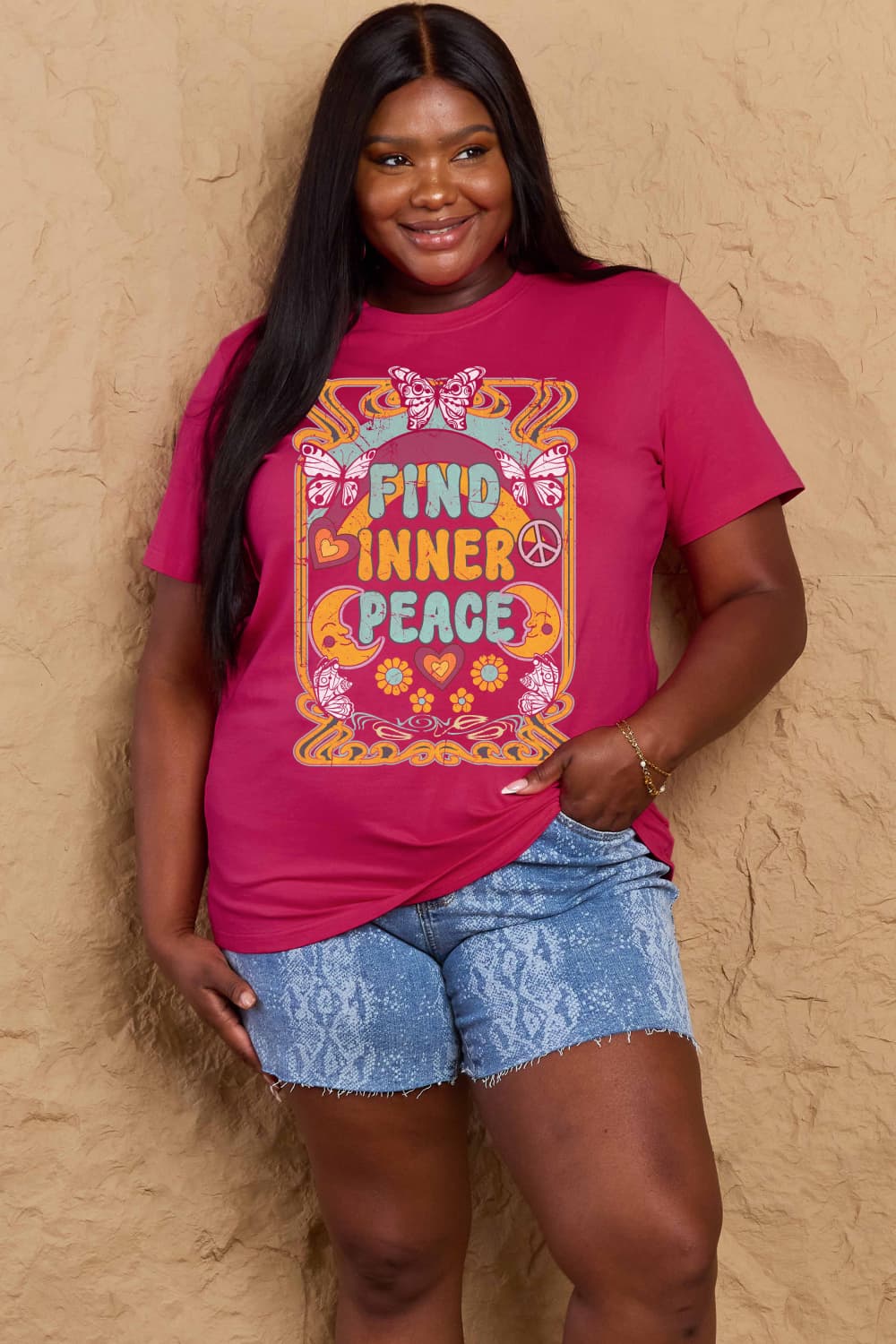 FIND INNER PEACE Graphic Tee