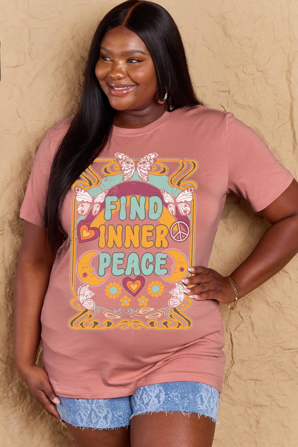 FIND INNER PEACE Graphic Tee