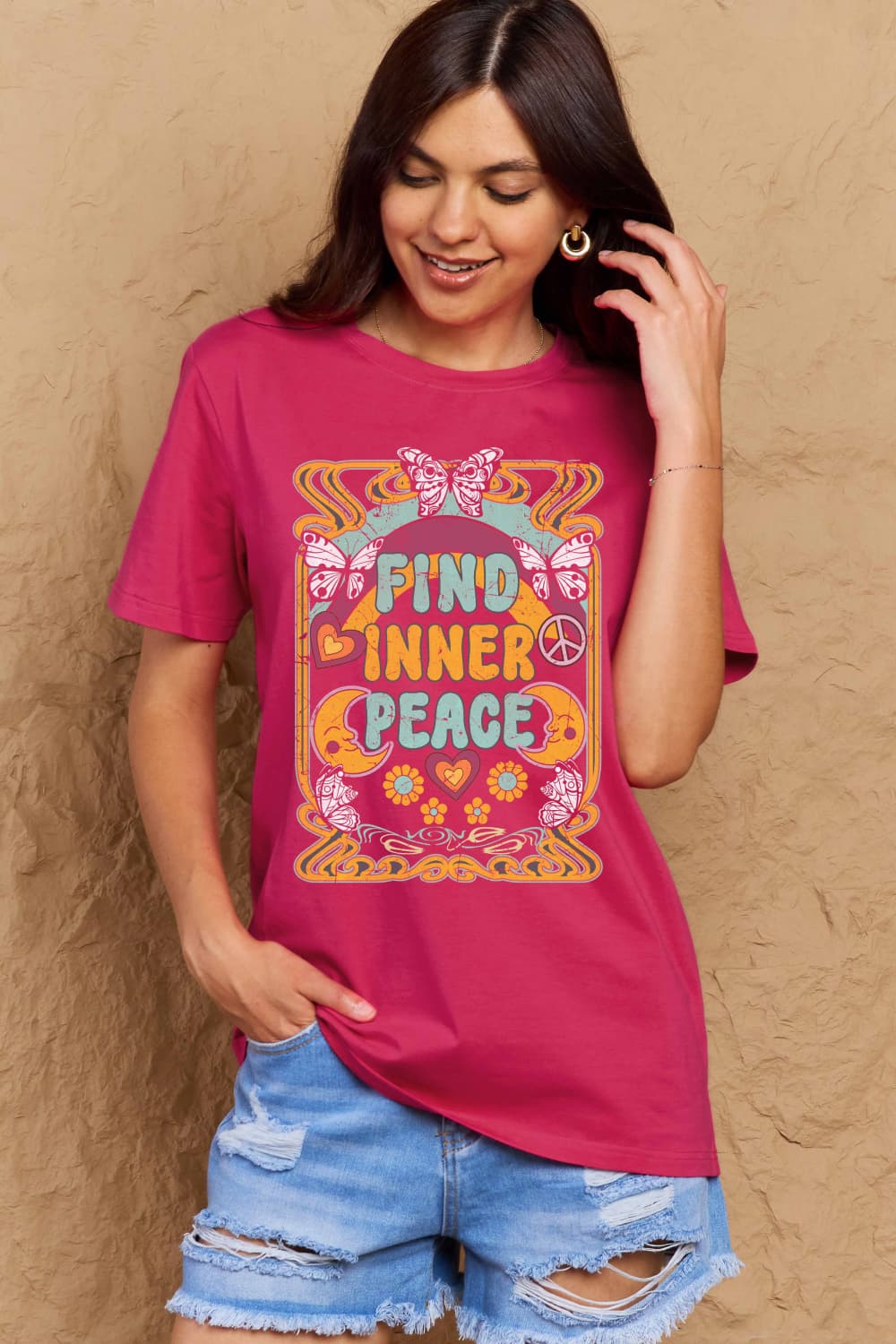 FIND INNER PEACE Graphic Tee